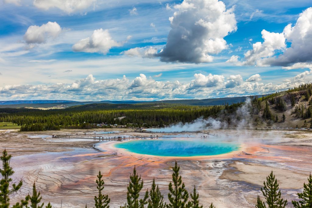 yellowstone-4319675_1920